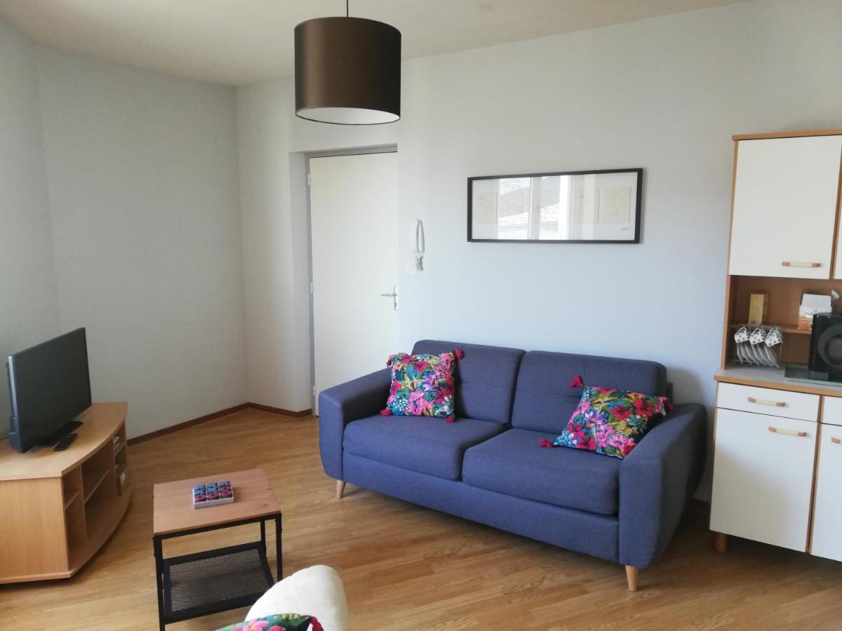 Grand Studio ✰ 35M² ✰ Centre ✰ 4Pers/2Lits ✰ Cuisine ✰ Wifi Candé Extérieur photo