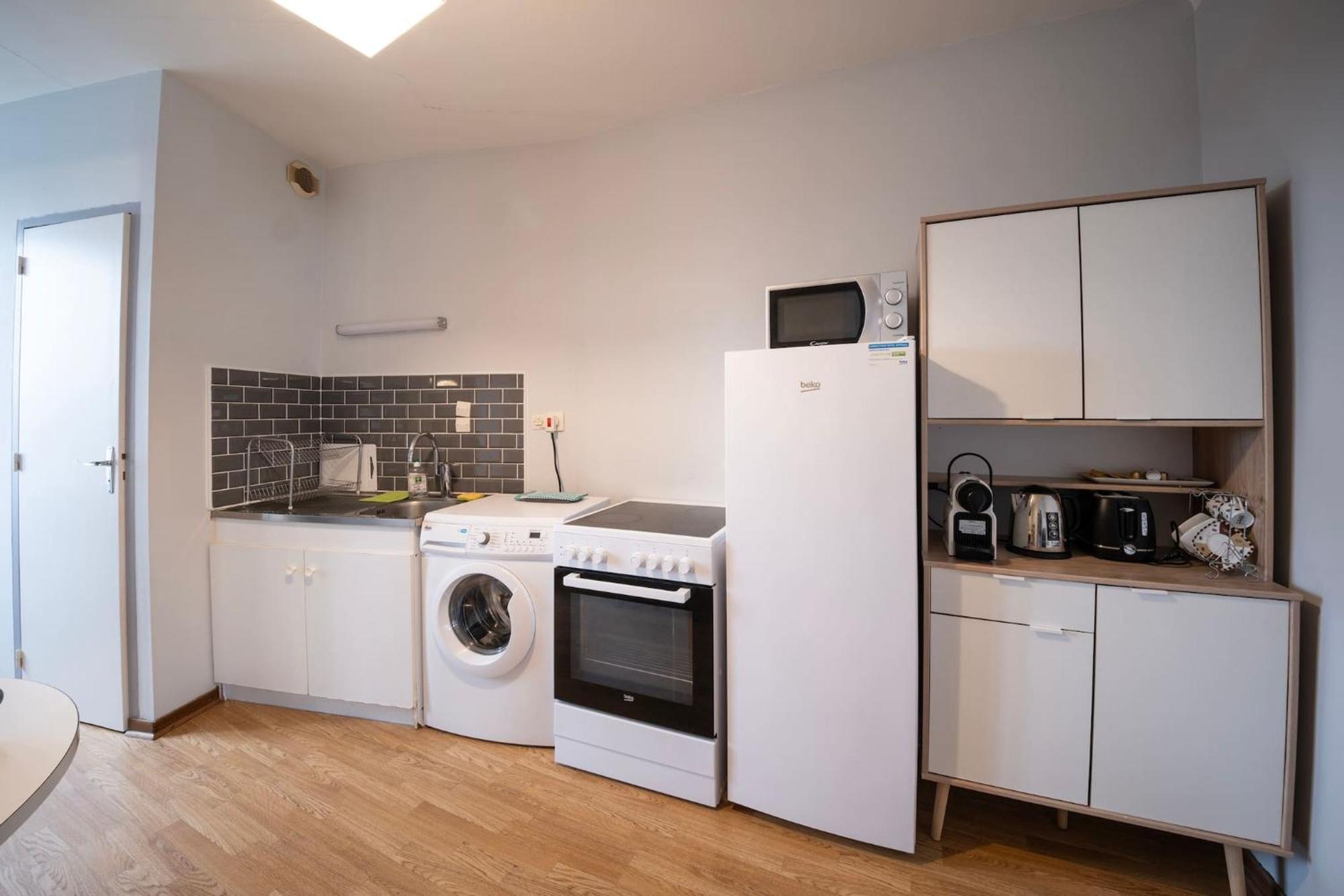 Grand Studio ✰ 35M² ✰ Centre ✰ 4Pers/2Lits ✰ Cuisine ✰ Wifi Candé Extérieur photo