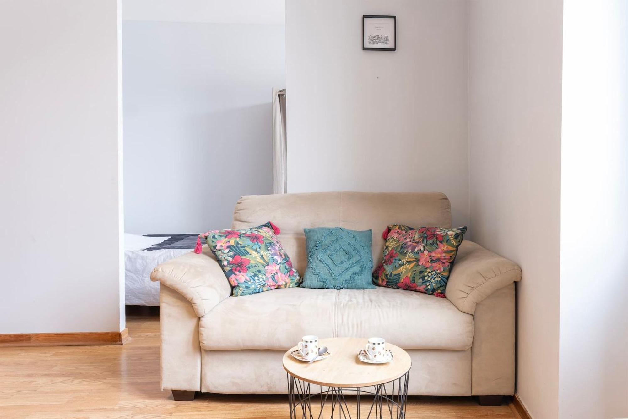 Grand Studio ✰ 35M² ✰ Centre ✰ 4Pers/2Lits ✰ Cuisine ✰ Wifi Candé Extérieur photo