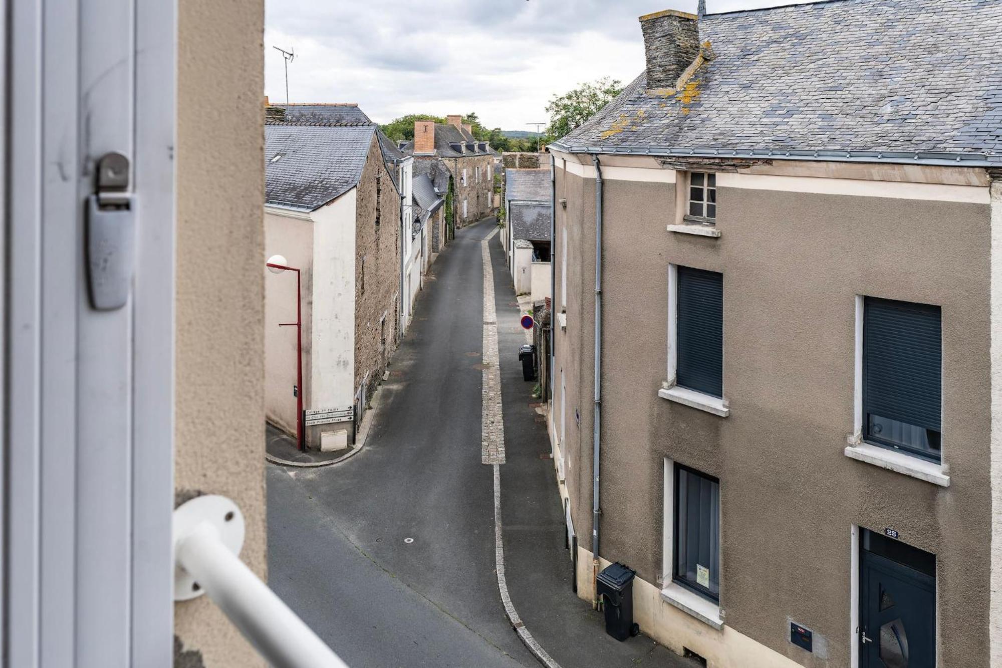 Grand Studio ✰ 35M² ✰ Centre ✰ 4Pers/2Lits ✰ Cuisine ✰ Wifi Candé Extérieur photo